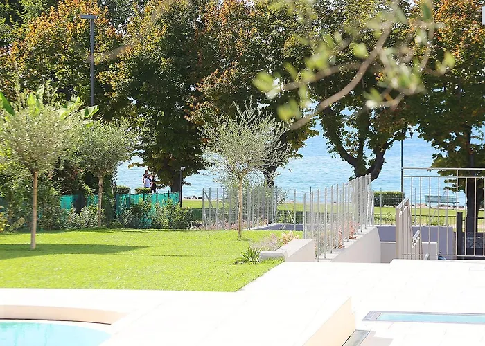 アパートホテル Adriana 4*