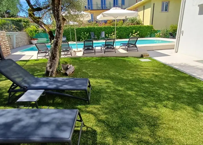 Adriana アパートホテル