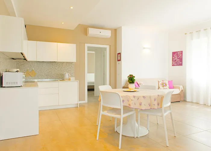 アパートホテル Adriana 4*