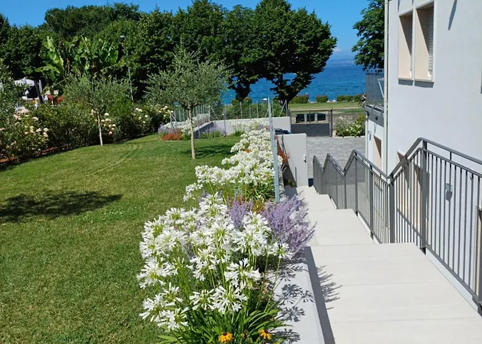 Apart-hotel Adriana 4*